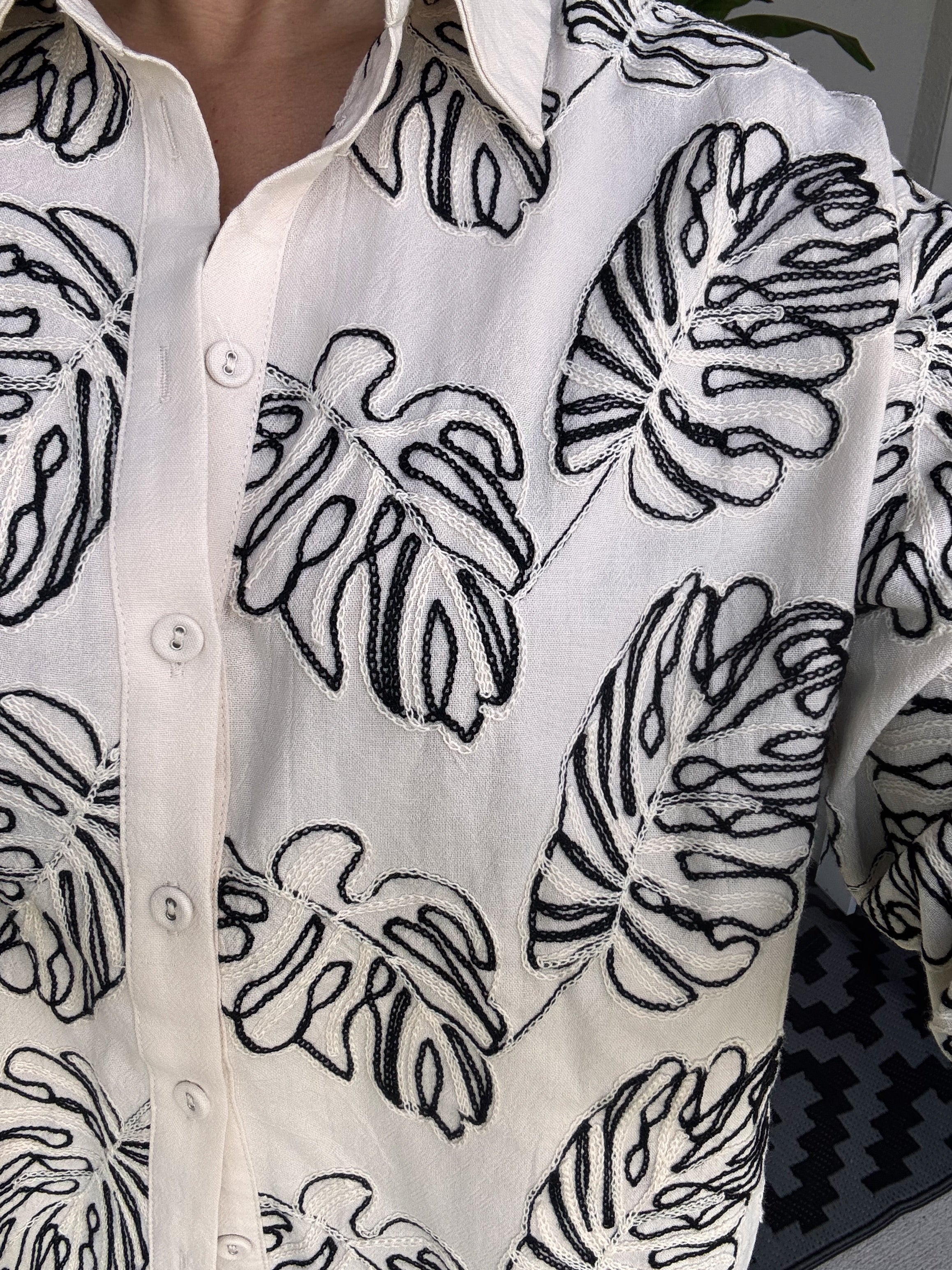 Palm Whisper set