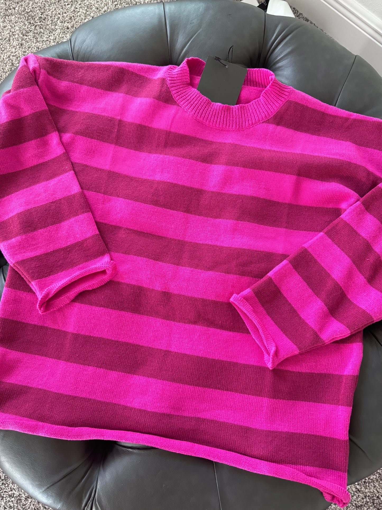 Pinky World sweater